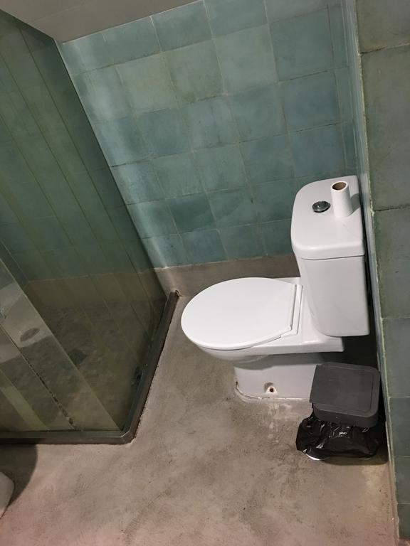Traveller Box Hostel Севилья Экстерьер фото