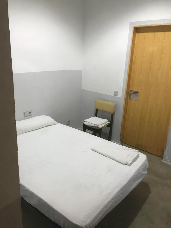 Traveller Box Hostel Севилья Экстерьер фото